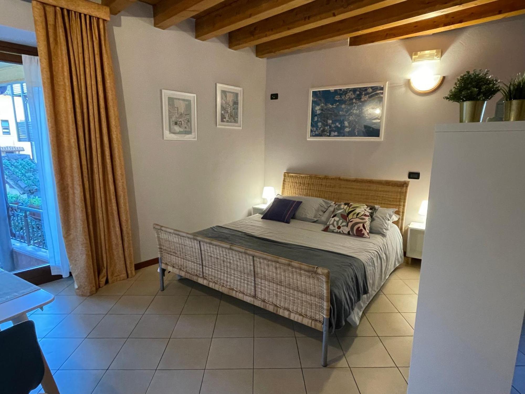 Villa Maria Apartments Moniga del Garda Exterior photo