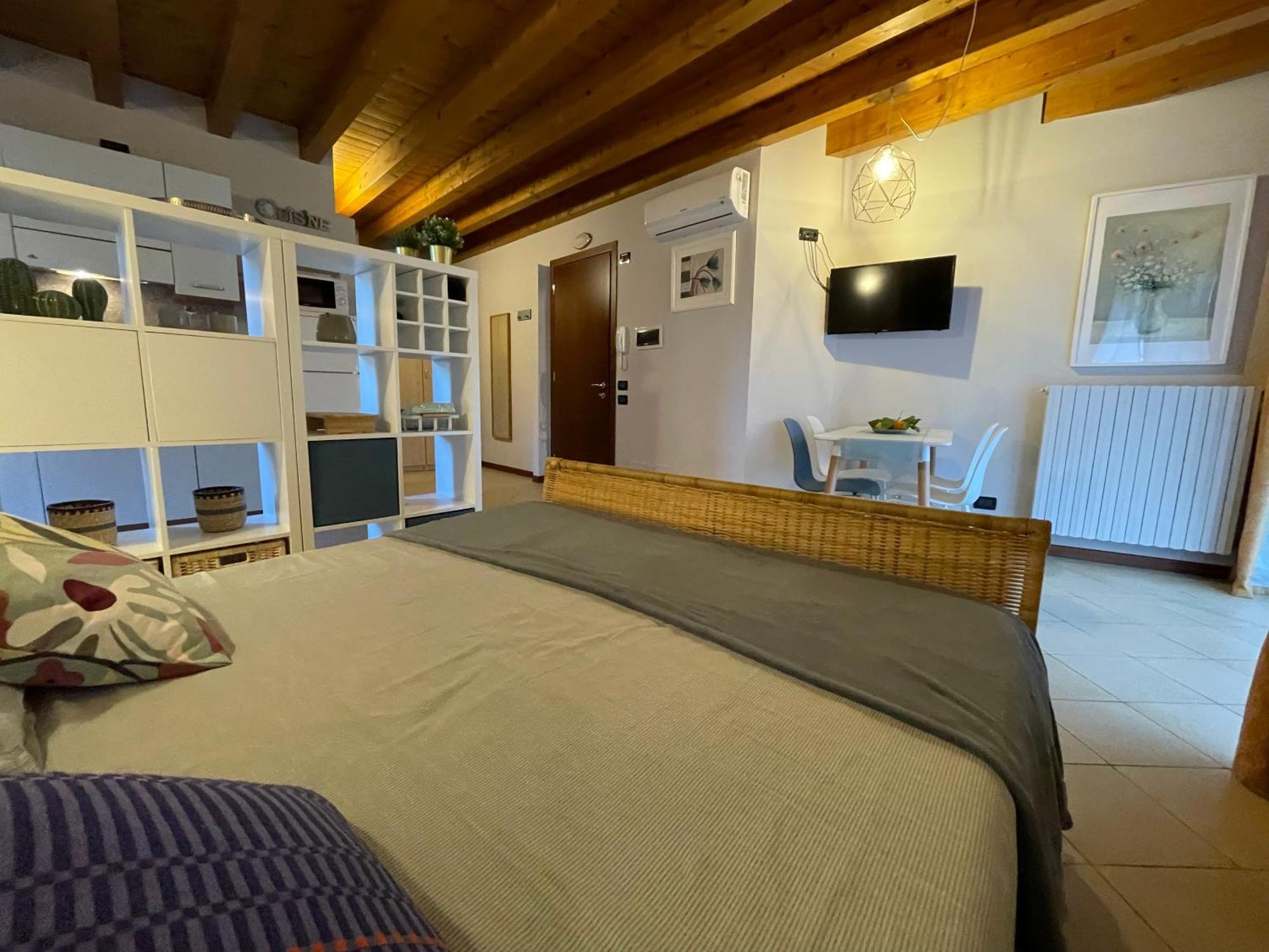 Villa Maria Apartments Moniga del Garda Exterior photo