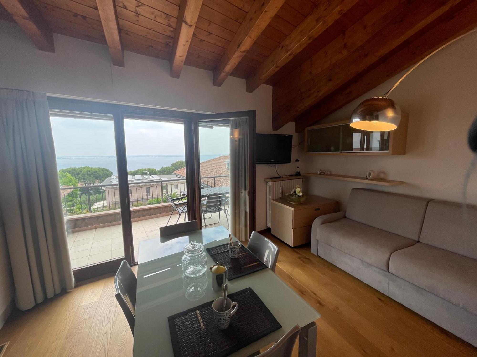 Villa Maria Apartments Moniga del Garda Exterior photo
