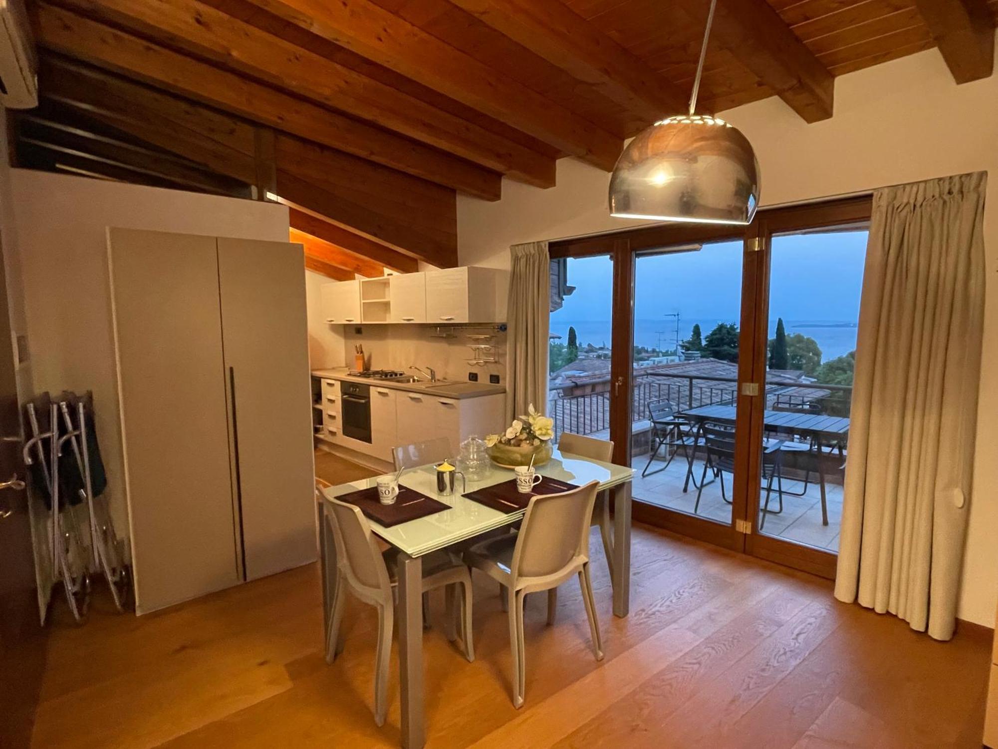Villa Maria Apartments Moniga del Garda Exterior photo